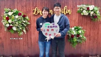 辜仲諒當公公了！長子娶混血妻合照曝