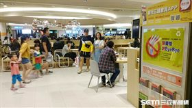 新光三越,限塑,塑膠吸管。（圖／百貨提供）