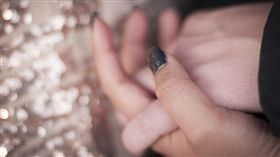 牽手,情侶(圖/PIXABAY)