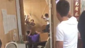 4天被拖3次撂人圍毆　司機慘叫求饒