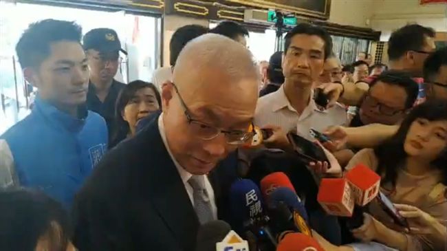 國民黨總統初選互打　吳敦義回這句！