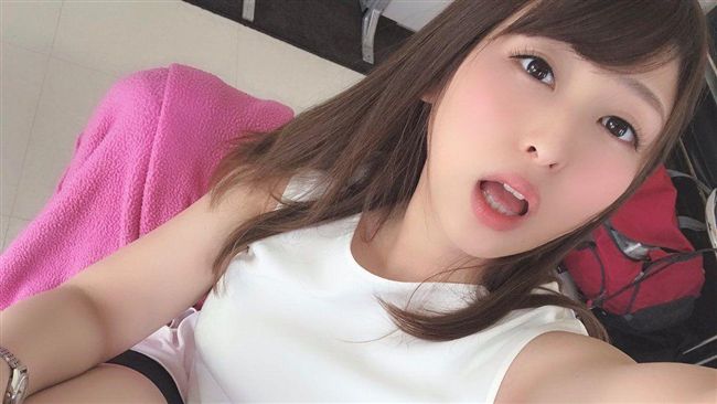 為讓弟弟讀大學　打工妹下海拍AV…