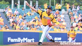 中信兄弟先發投手黃恩賜。（圖／記者王怡翔攝影）