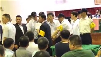 大同股東會全武行 股東掀桌衝主席台