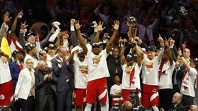 ▲暴龍拿下隊史首冠。（圖／取自暴龍隊IG）