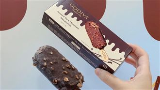 小七獨賣這款雪糕　巧克力餡爆滿口腔