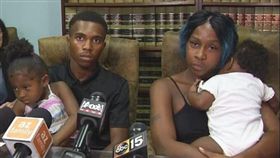 順手牽羊,美國,芭比,玩具,偷竊,圍捕,求償,執法過當,創傷,惡夢,　圖／翻攝自推特　