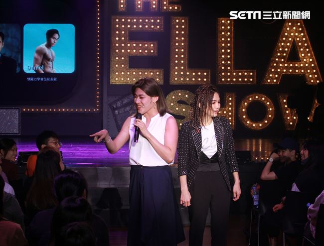 Ella陳嘉樺生日粉絲會獨創融合脫口秀、舞台劇、歌舞秀的艾拉秀。（記者邱榮吉/攝影）