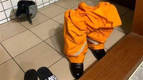 雨衣,金蟬脫殼,妹妹,Dcard　圖／翻攝自Dcard