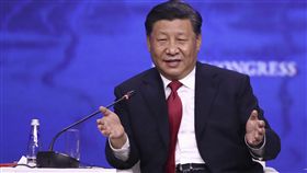 中國建技術安全管理清單 習近平：願分享5G技術中國表示將建立「國家技術安全管理清單」制度，反制中企被打壓。中國國家主席習近平7日在聖彼得堡國際經濟論壇稱，中國願和各國分享包括5G技術在內的最新科研成果。（中新社提供）中央社 108年6月9日