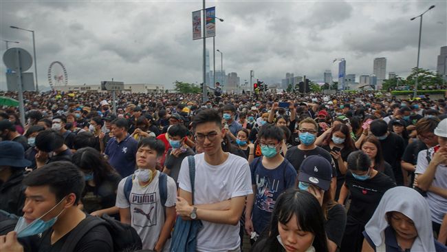 我是香港人！港人認同中國身分創新低