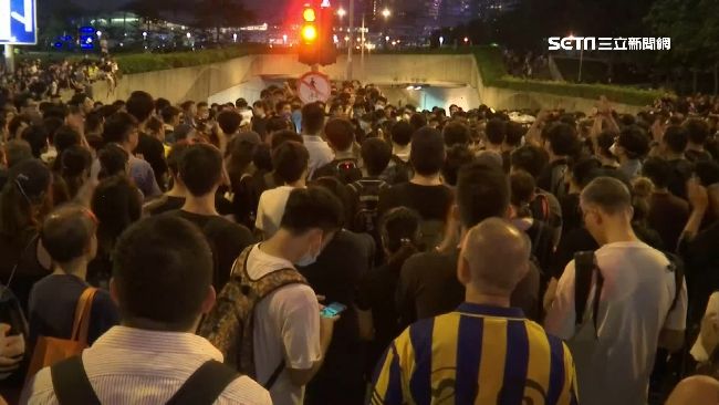 港府被包圍　路透：北京不許林鄭下台