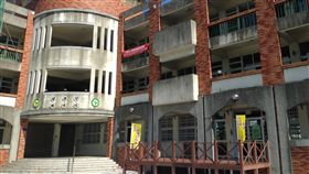 屏東縣九如國小舊校區改建長照中心全國僅5所廢校小學轉為老人日照中心，屏東縣九如國小舊校區是其中之一，整館預計10月底完工。圖為改建前的校舍建築。（屏東縣政府提供）中央社記者郭芷瑄傳真　108年6月14日