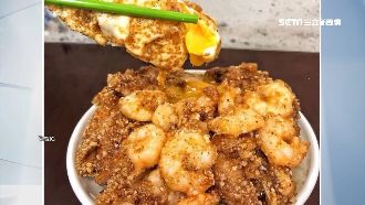 廟口外古早味！蝦仁排骨飯IG爆紅