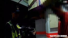 男搞烏龍把裝百萬包弄丟／翻攝畫面