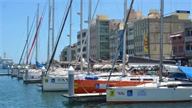 海峽盃參賽帆船駛抵澎湖（1）海峽盃帆船賽暨國際邀請賽16日起在廈門海域展開，19日陸續有參賽帆船駛抵澎湖。中央社  108年6月19日