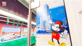 開進高雄！港都限定版米奇彩繪捷運。（圖／迪士尼提供）
