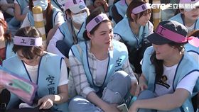 長榮罷工／罷工空服員與內勤員工互相嗆聲（抗議現場）