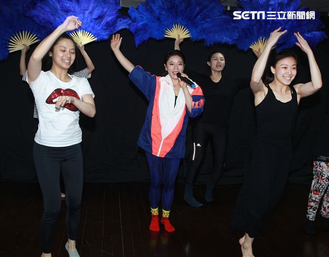 丁噹「搭錯車」音樂劇演出。（記者邱榮吉/攝影）