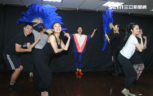 丁噹「搭錯車」音樂劇演出。（記者邱榮吉/攝影）