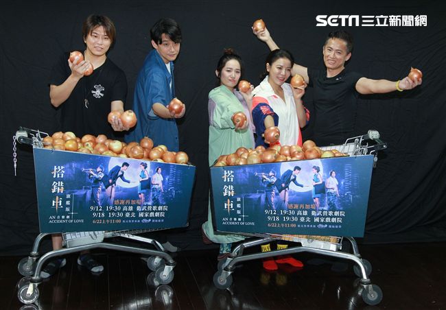 阿弟、陳乃榮、丁噹、羅美玲、王柏森「搭錯車」音樂劇加場排練。（記者邱榮吉/攝影）