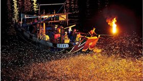 蹦火仔　　　圖／翻攝自臉書公開照片