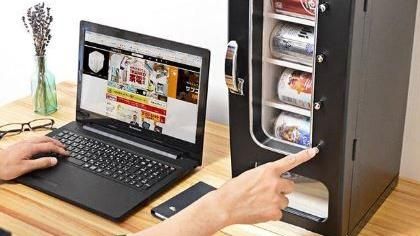 推特夯爆！「桌上販賣機」隨時來一罐