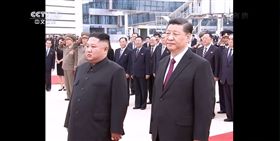 習近平,金正恩,平壤,國是會議,中朝友好。（圖／翻攝自shonaiobako2010推特）