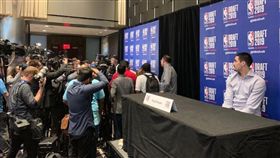 NBA／媒體日「邊緣哥」被這隊選了
NBA,印第安納溜馬,選秀大會,Goga Bitadze
翻攝自推特