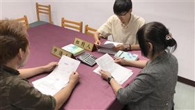 私校修法要教師寒暑假出勤  遭仲裁認定無效新北市某私立高中今年2月逕行修訂教職員請假辦法，要求未兼任行政職教師寒暑假須配合校務到校工作，此案經工會交付新北勞工局仲裁委員會仲裁後，認定學校修改的相關規範無效。（新北市勞工局提供）　中央社記者葉臻傳真　108年6月20日