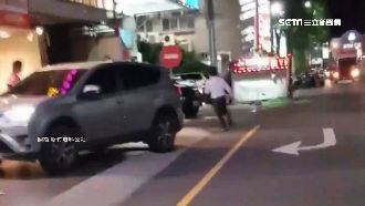 肇事不等警察來　男駕駛棄車心虛逃跑