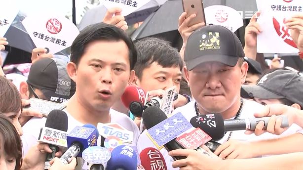 郭挺反紅媒！黃國昌：韓明顯不支持