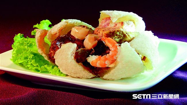 全台N0.1巨無霸肉圓　逗陣呷滿滿