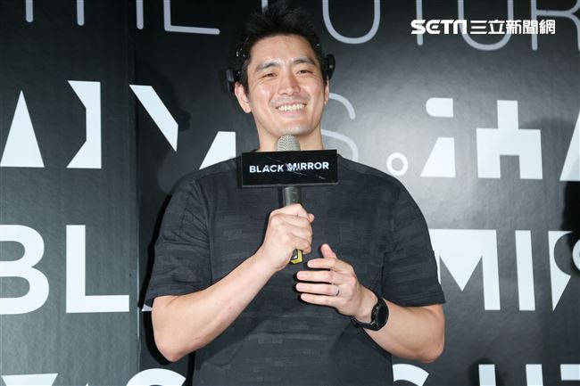 理科太太與理科先生一同出席黑鏡首映發表會。（記者林士傑/攝影）
