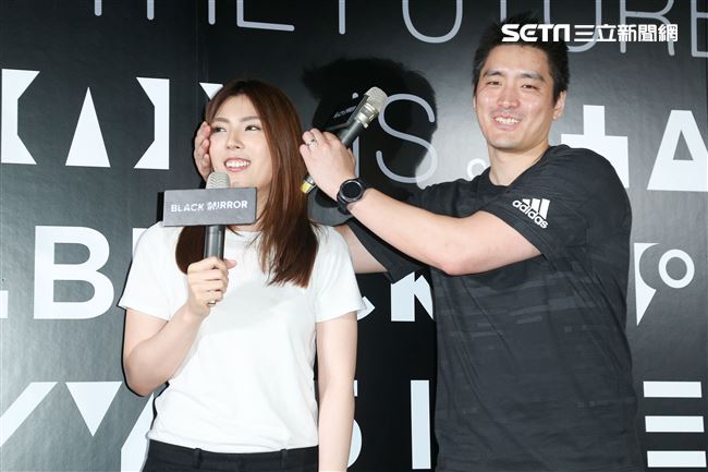 理科太太與理科先生一同出席黑鏡首映發表會。（記者林士傑/攝影）