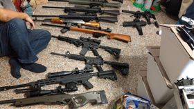 刑事局,黑槍,黑幫,地下錢莊,地下匯兌。翻攝畫面