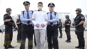 台灣詐騙犯被送到中國（圖／翻攝自石磊YouTube）