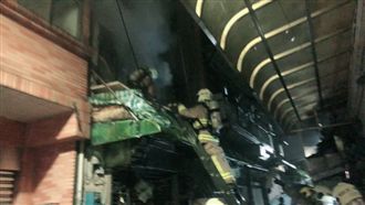 透天厝火警堆20噸雜物　兄弟倆喪命