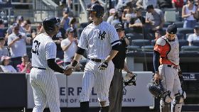 拉梅修（左2）揮出全壘打，助洋基連續全壘打場次推進到26場。（圖／美聯社／達志影像）