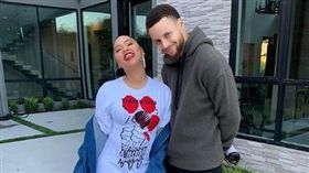 NBA／柯瑞不在家…老婆傳百張裸照
NBA,金州勇士,Stephen Curry,Ayesha Curry,裸照
翻攝自Ayesha Curry IG
