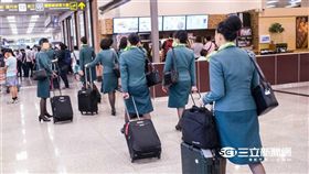 空姐,空服員,航空,長榮,立榮,勞工 記者林敬旻攝