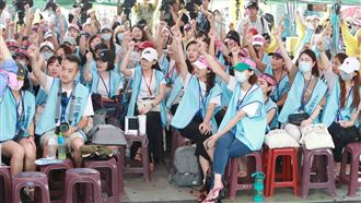 獨／空姐曝血淚！遭客威脅、高層不鳥