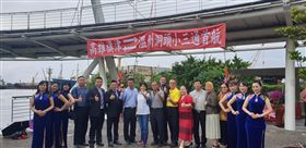 高雄市觀光局長潘恒旭今（25日)上午出席「高雄旗津─溫州洞頭小三通物流首航典禮」