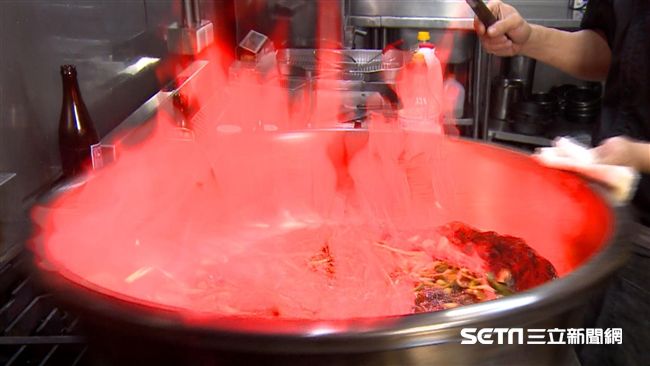 熱銷網購美食　大鍋熱火豬腳成靈魂