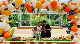 周杰倫、昆凌、小小周（圖／IG）