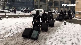 冒雪趕飛機被說遲到！長榮空姐爆秘辛