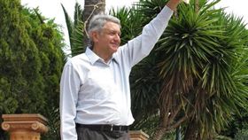 墨西哥左派總統候選人羅培茲（Andres Manuel Lopez Obrador）有望贏得壓倒性勝利，成為下一任墨西哥總統。（圖／翻攝自Andres Manuel Lopez Obrador臉書）