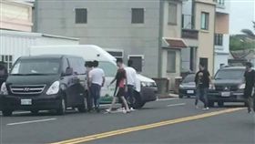 澎湖,復康巴士,按喇叭,砸車,嘉義(民眾提供)