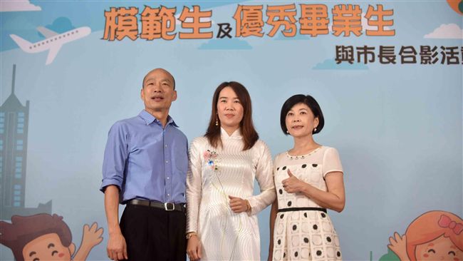 不滿抹黑？韓：我犧牲時間跟孩子照相