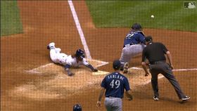 ▲釀酒人甘默（Ben Gamel）跑出場內全壘打。（圖／翻攝自MLB官網）